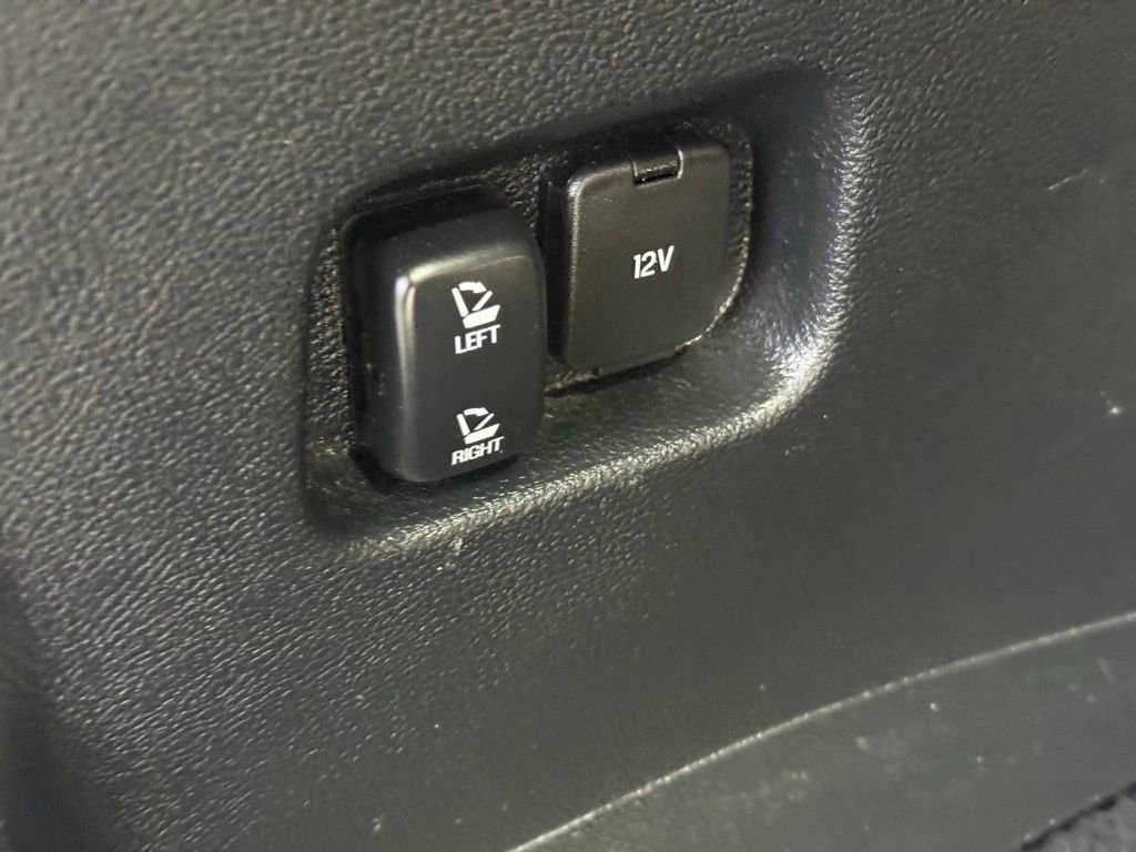 Used 2017 Ford Edge Titanium w/ Equipment Group 301A image 4