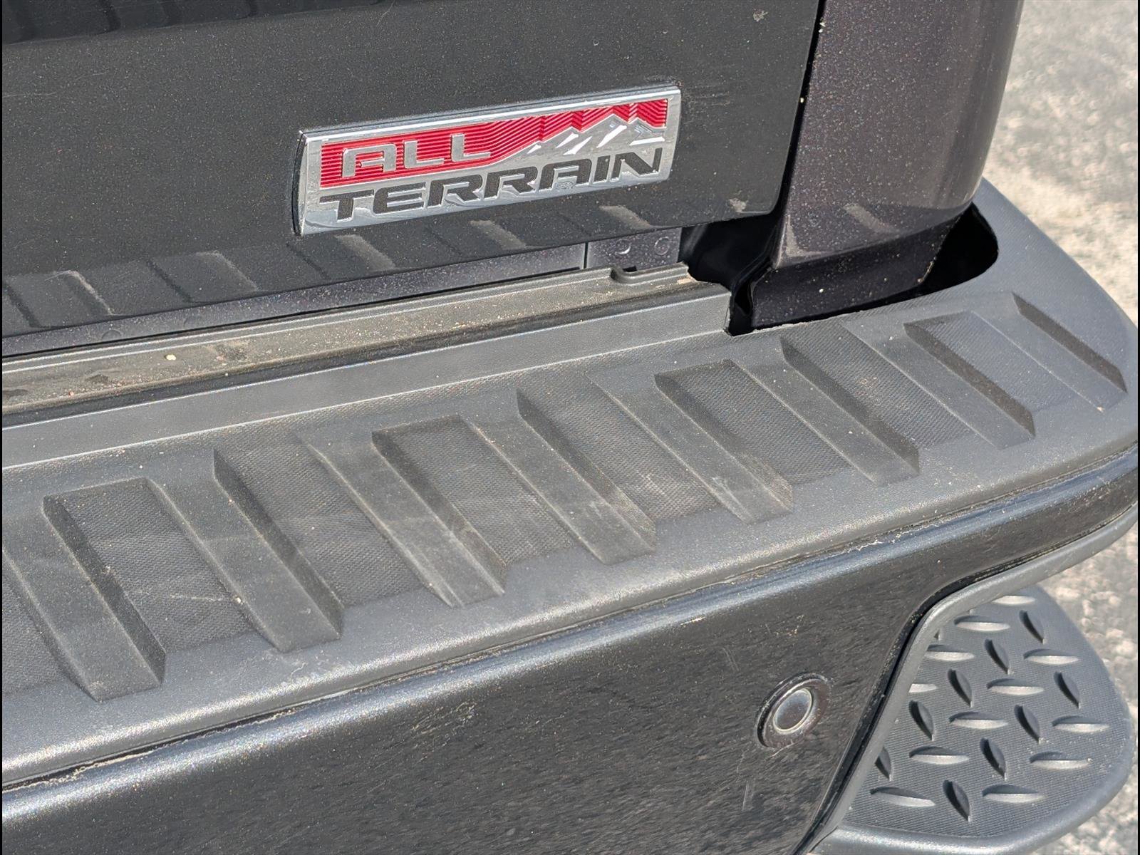 Used 2014 GMC Sierra 1500 SLT w/ All-Terrain Package AWD/4WD image 21