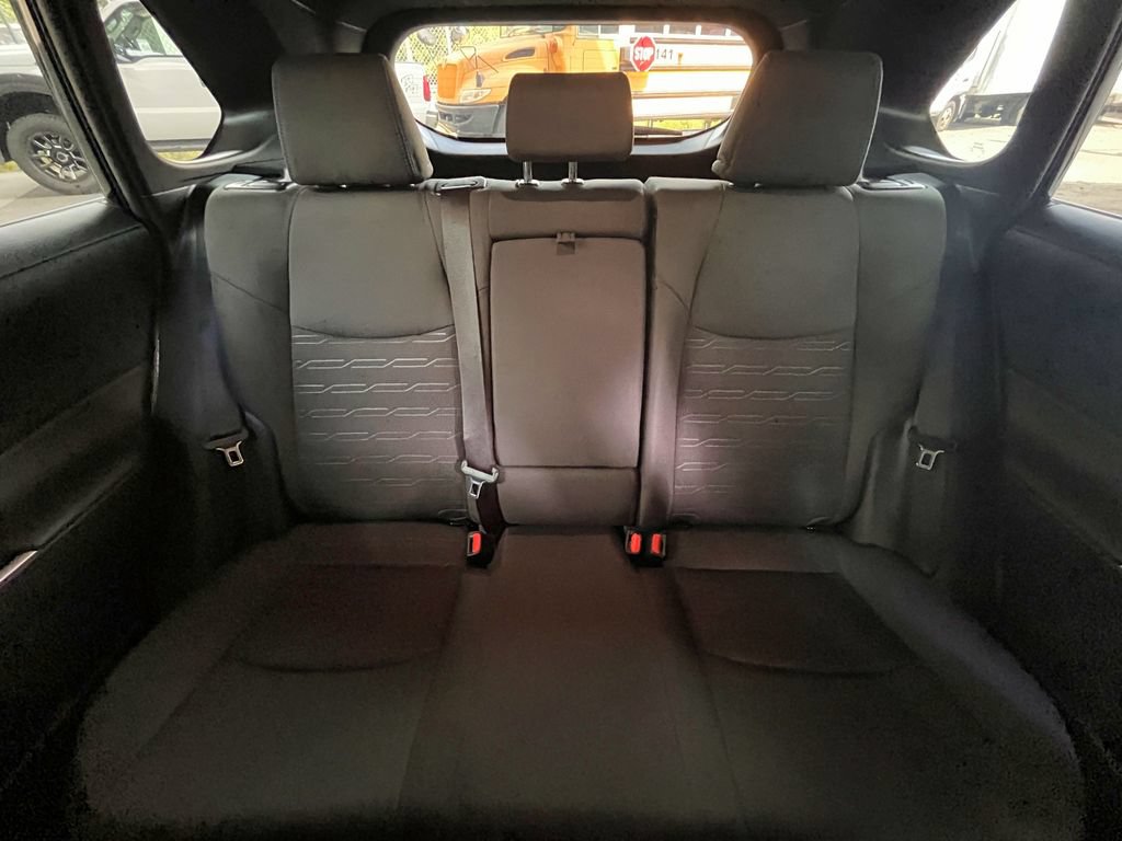 Used 2022 Toyota RAV4 SE w/ Convenience Package AWD/4WD image 90