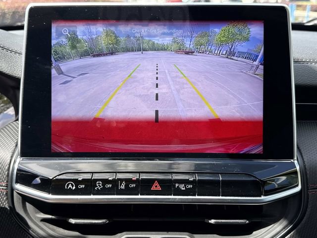 Used 2025 Jeep Compass Trailhawk image 31