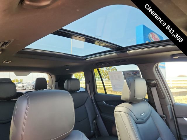 Used 2025 Cadillac XT6 Premium Luxury image 23