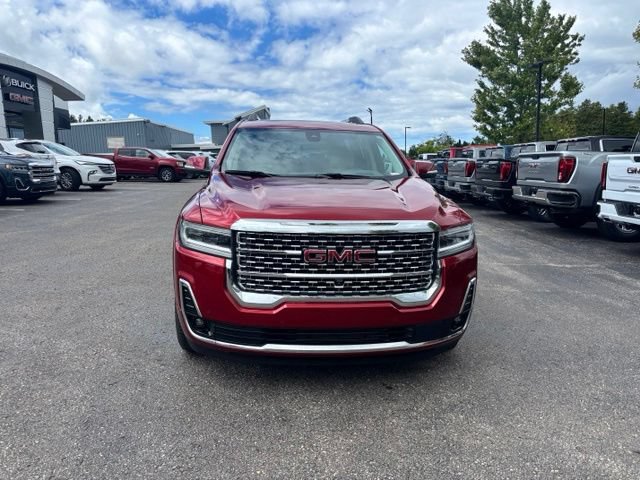 Used 2021 GMC Acadia Denali w/ Denali Ultimate Package AWD/4WD image 3