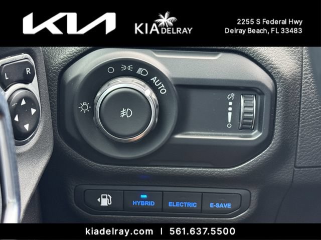 Used 2023 Jeep Wrangler Unlimited Rubicon 4xe w/ Cold Weather Group AWD/4WD image 29