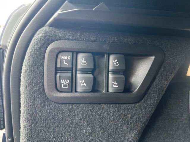 Used 2025 BMW X7 M60i image 26