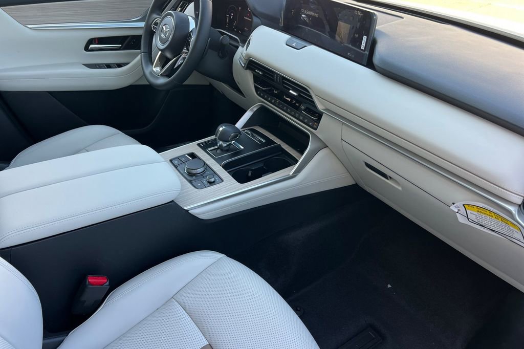 New 2026 MAZDA CX-90 Plug-In Hybrid w/ Premium Plus image 17
