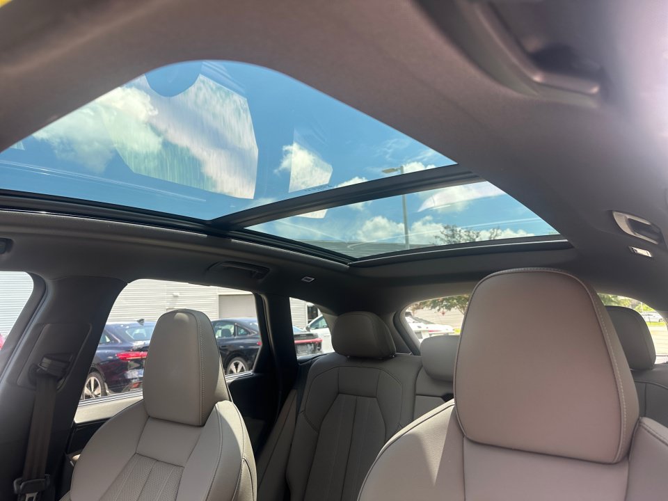 Certified 2025 Audi Q5 Prestige AWD/4WD image 21