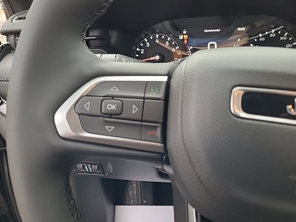 New 2026 Jeep Compass Latitude AWD/4WD image 3
