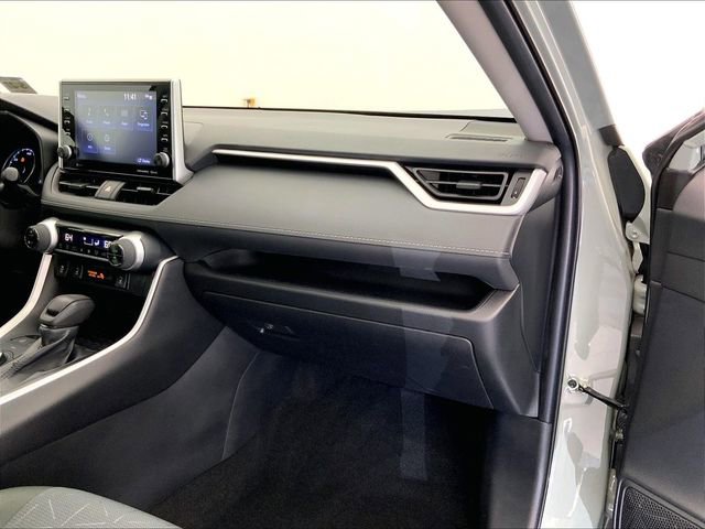 Used 2022 Toyota RAV4 XLE w/ Convenience Package image 16