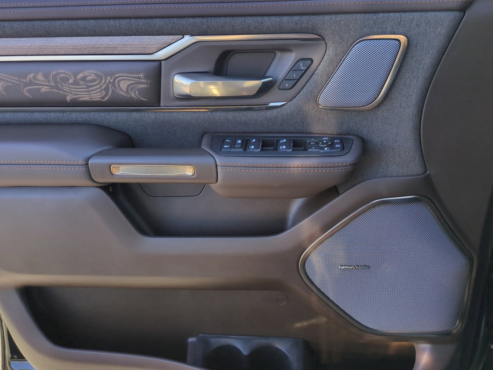 New 2025 RAM 1500 Limited image 13