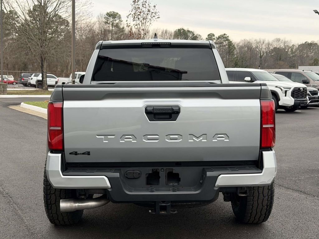 Used 2025 Toyota Tacoma TRD Sport image 21