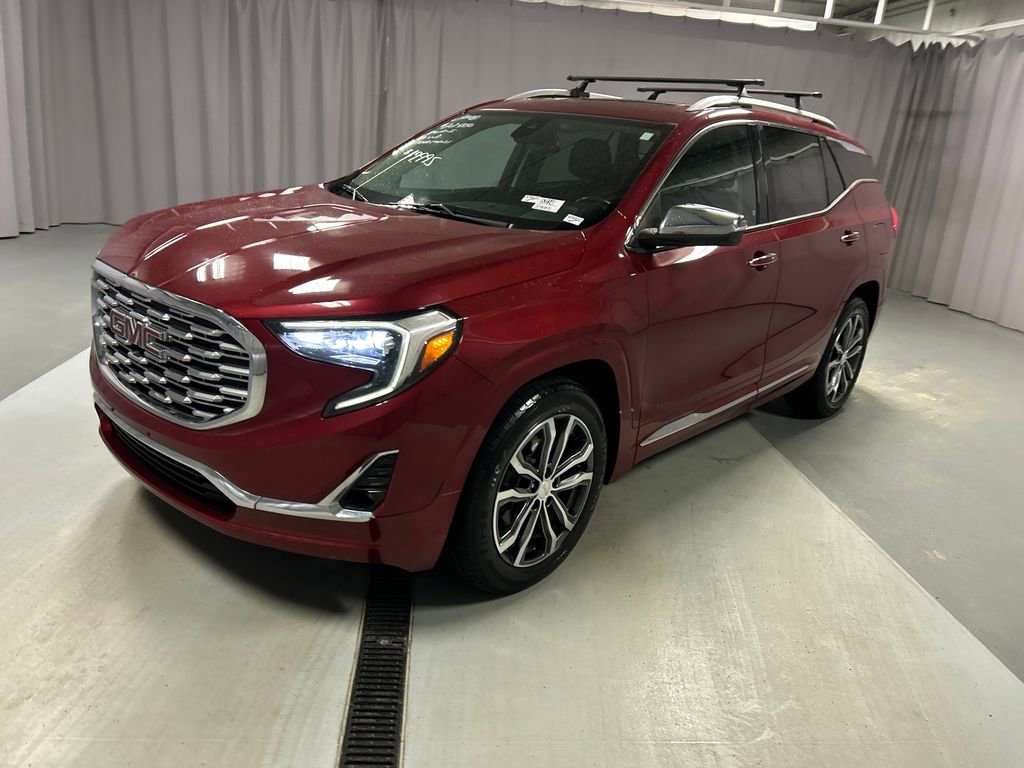 Used 2018 GMC Terrain Denali w/ Comfort Package AWD/4WD image 3