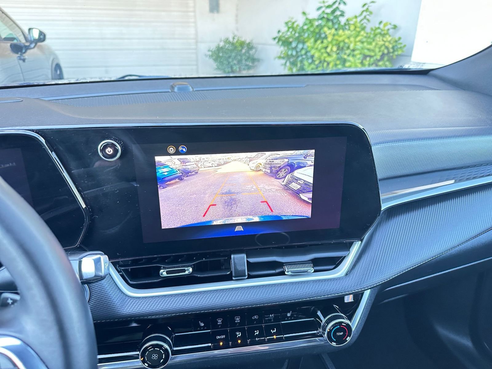 Used 2025 Chevrolet Equinox LT image 17