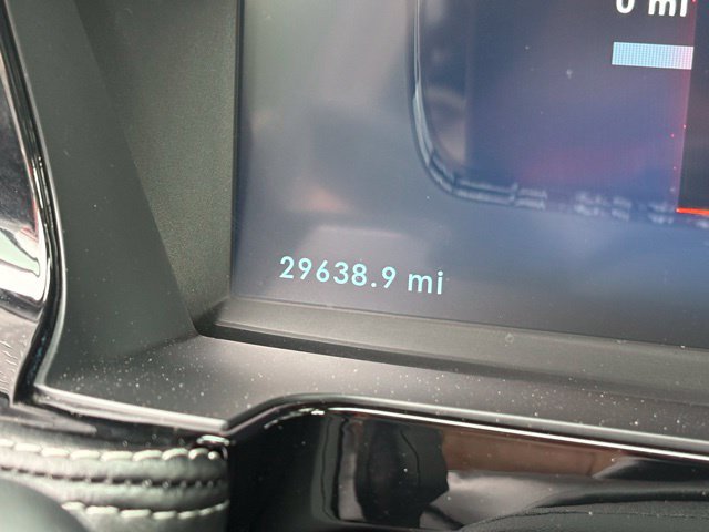 Used 2025 Lincoln Corsair Grand Touring w/ Equipment Group 301A AWD/4WD image 4
