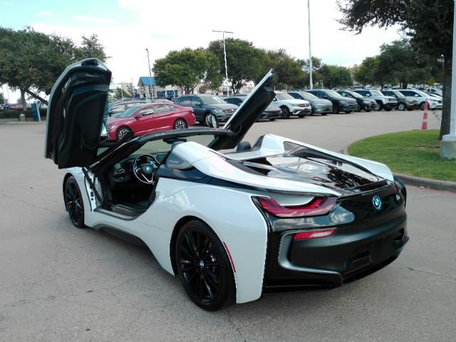 Used 2019 BMW i8 Roadster AWD/4WD image 14