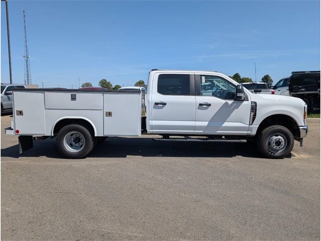 New 2025 Ford F350 XL w/ XL Chrome Package image 8