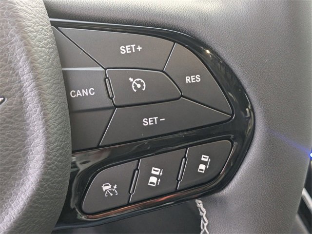 New 2026 Chrysler Pacifica Select image 16