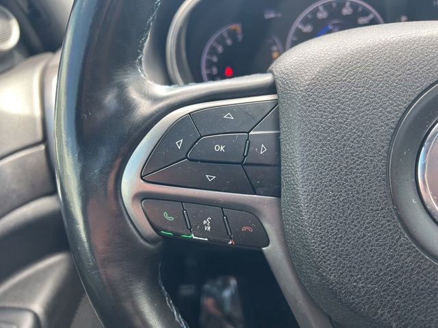 Used 2018 Jeep Grand Cherokee Laredo AWD/4WD image 10