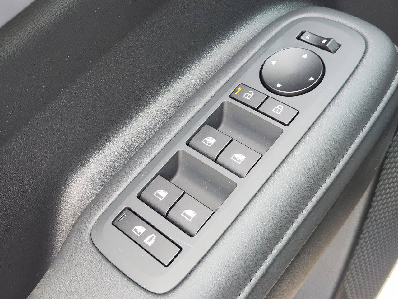 New 2026 Hyundai Santa Fe SEL FWD image 22