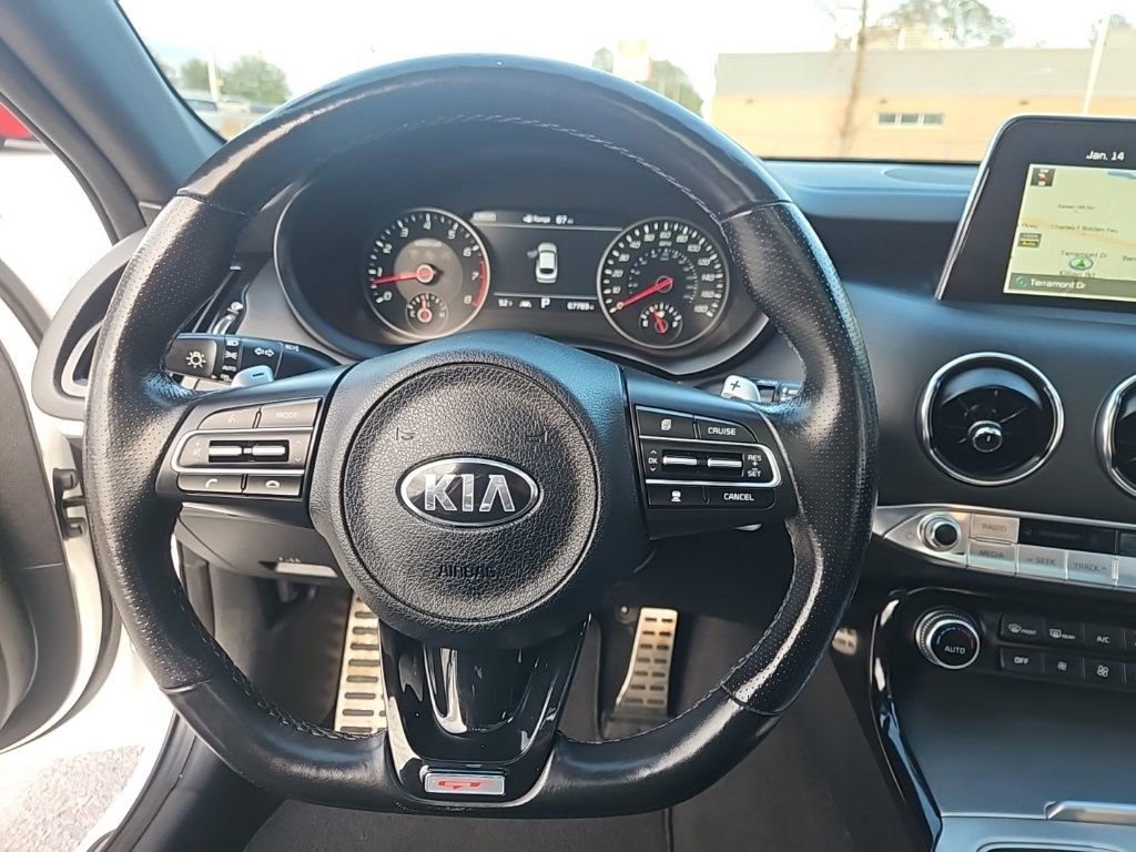 Used 2018 Kia Stinger GT2 image 20
