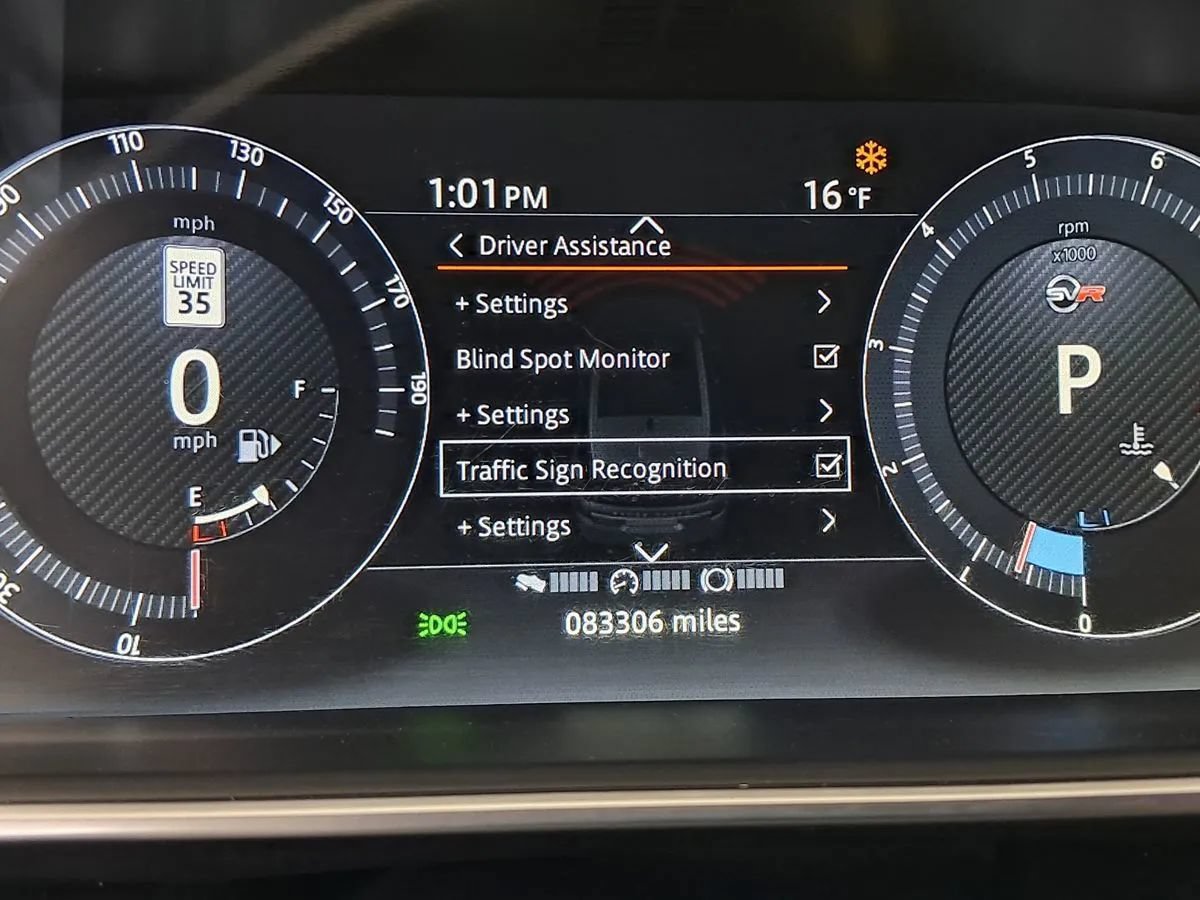 Used 2017 Land Rover Range Rover Sport SVR AWD/4WD image 17