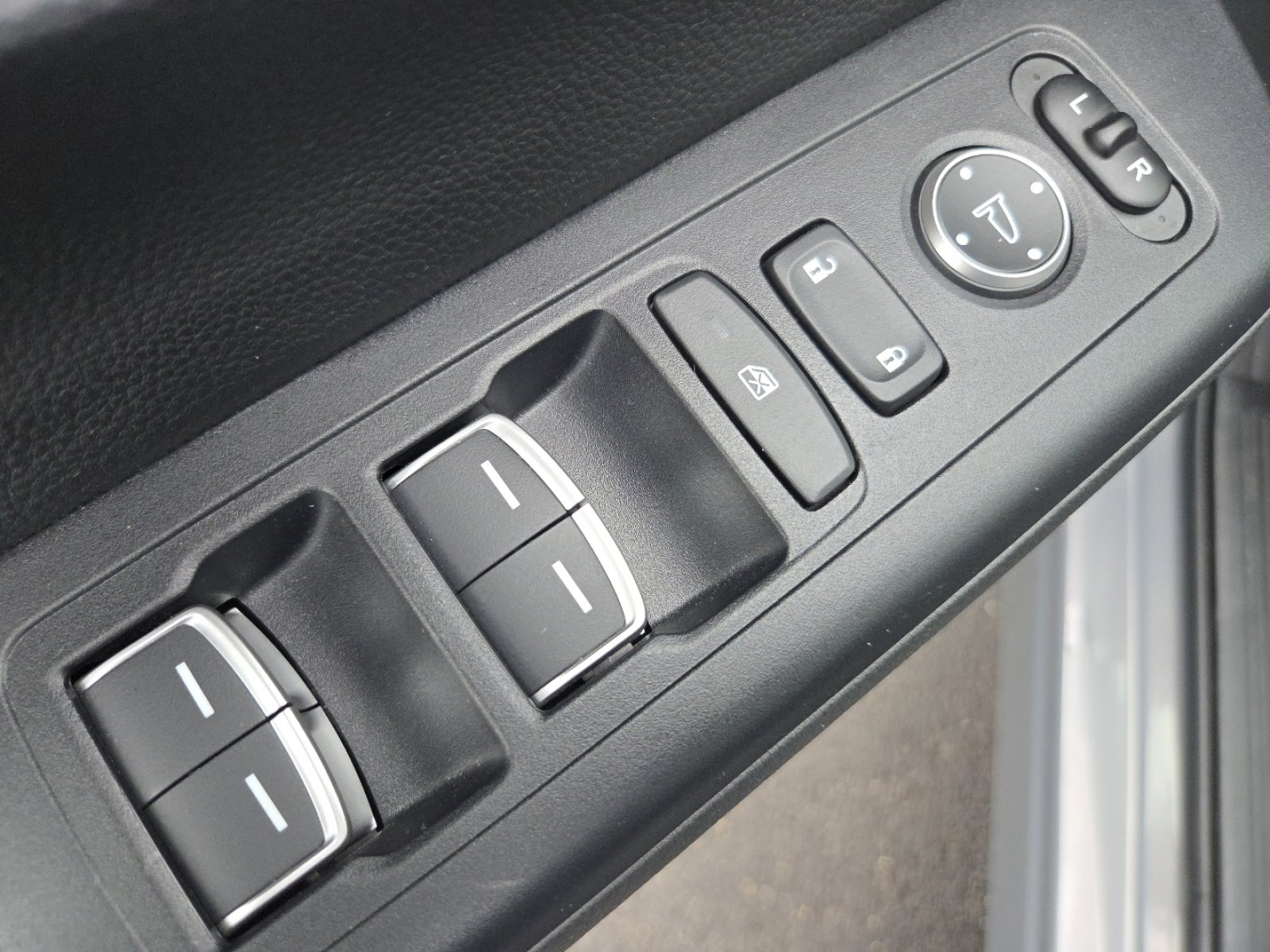 Certified 2024 Honda CR-V Sport Touring image 31