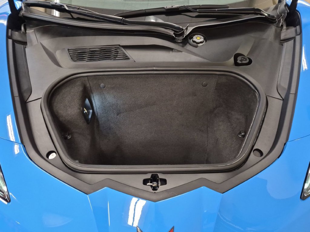 Used 2025 Chevrolet Corvette Stingray Coupe w/ 1LT RWD image 25