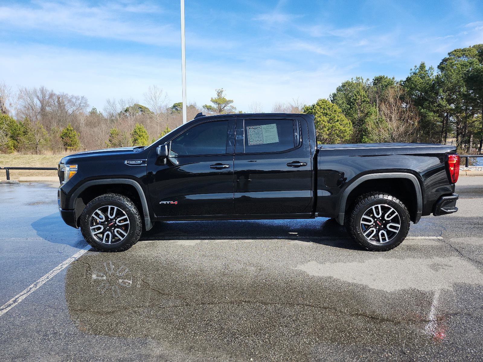 Certified 2021 GMC Sierra 1500 AT4 w/ AT4 Preferred Package image 2