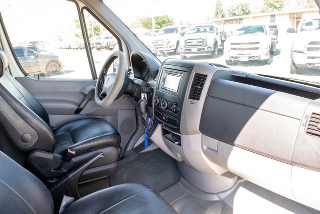 Used 2010 Mercedes-Benz Sprinter 2500 image 12
