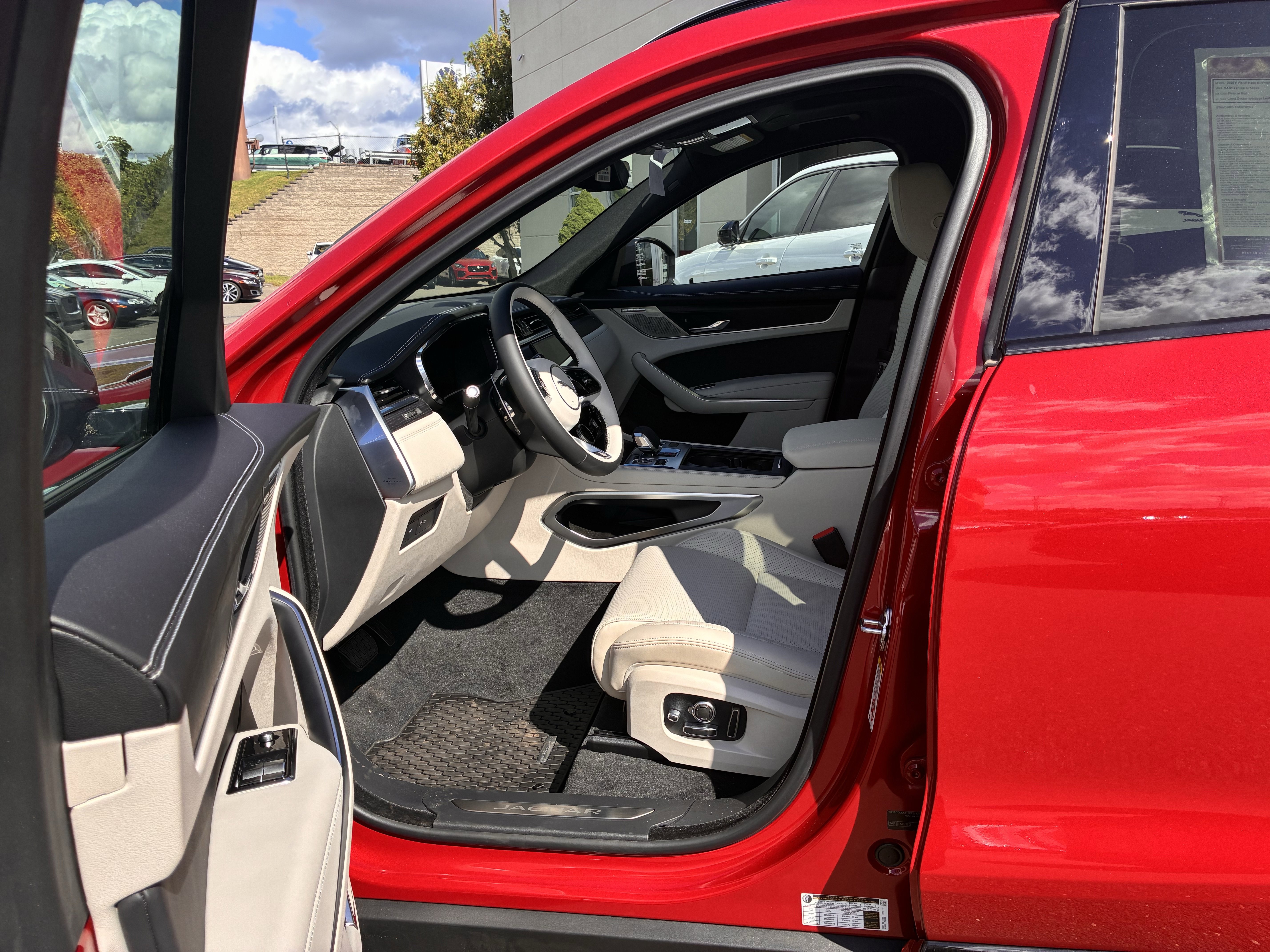 New 2026 Jaguar F-PACE R-Dynamic S image 11
