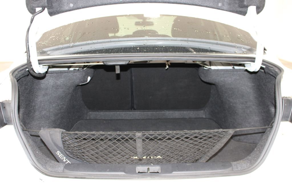 Used 2020 Nissan Sentra SV w/ Trunk Package FWD image 13