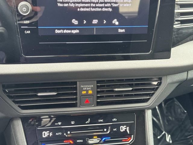 Certified 2025 Volkswagen Jetta S image 19