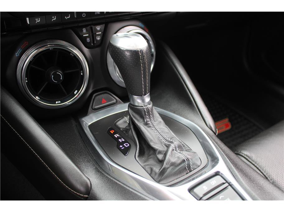 Used 2018 Chevrolet Camaro SS image 33