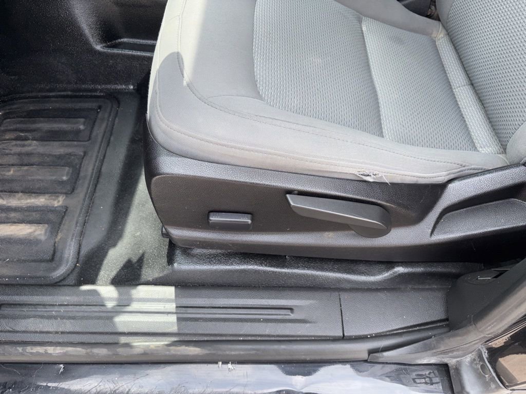 Used 2020 Chevrolet Colorado W/T RWD image 10
