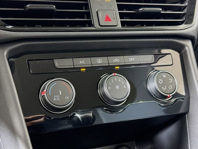 New 2026 Volkswagen Taos S image 9