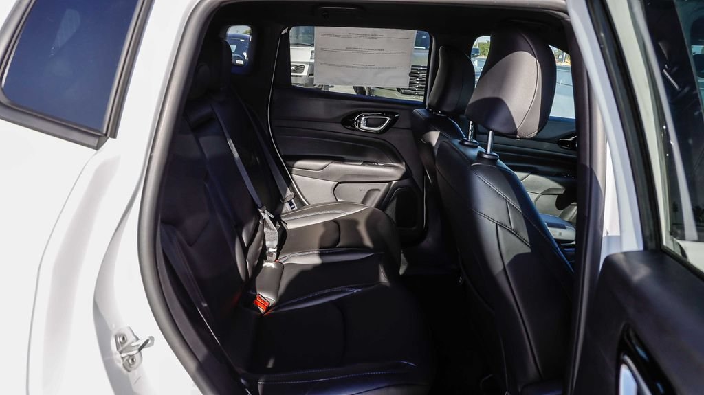 New 2026 Jeep Compass Limited AWD/4WD image 19