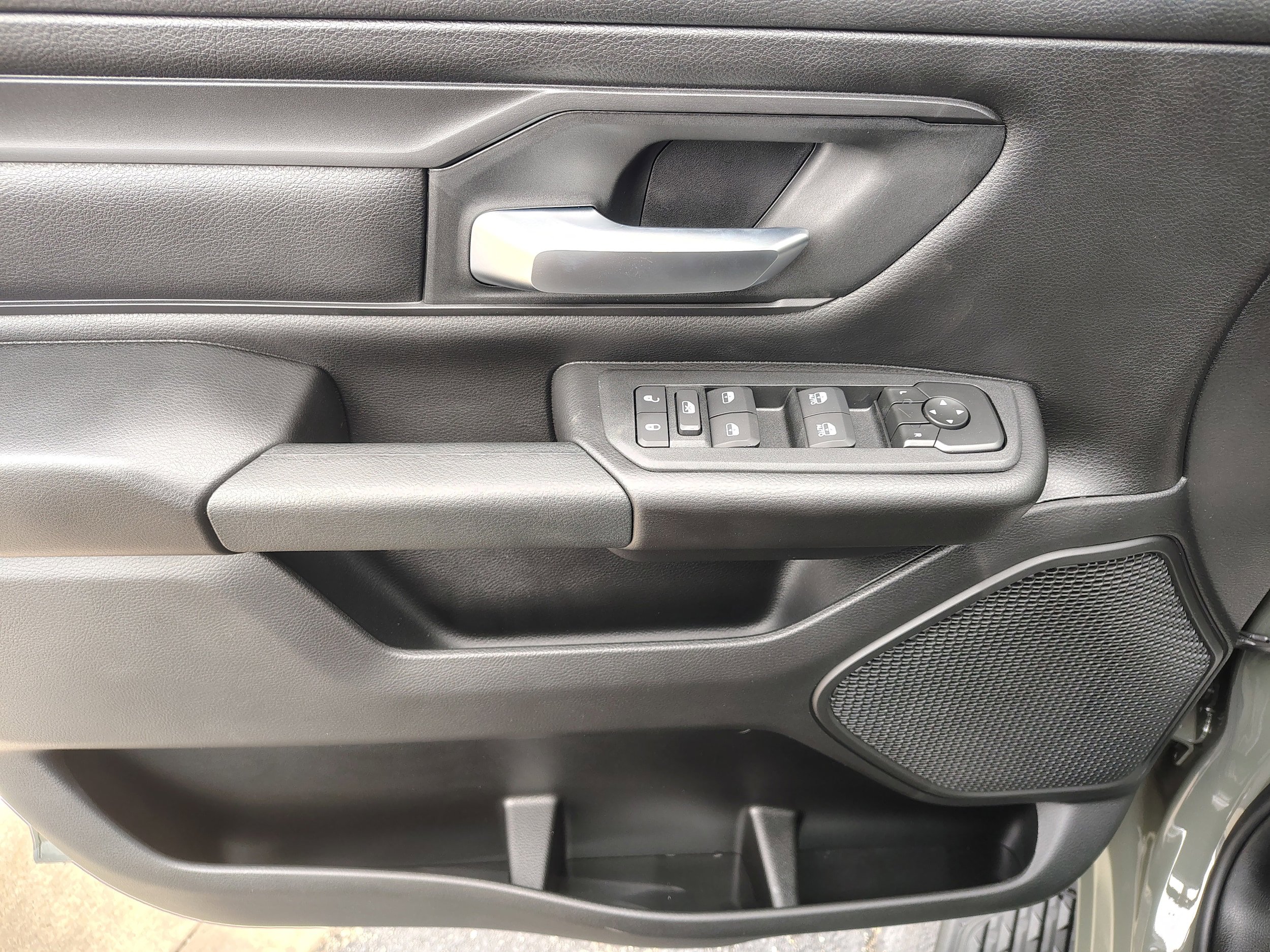 New 2026 RAM 1500 Express image 17