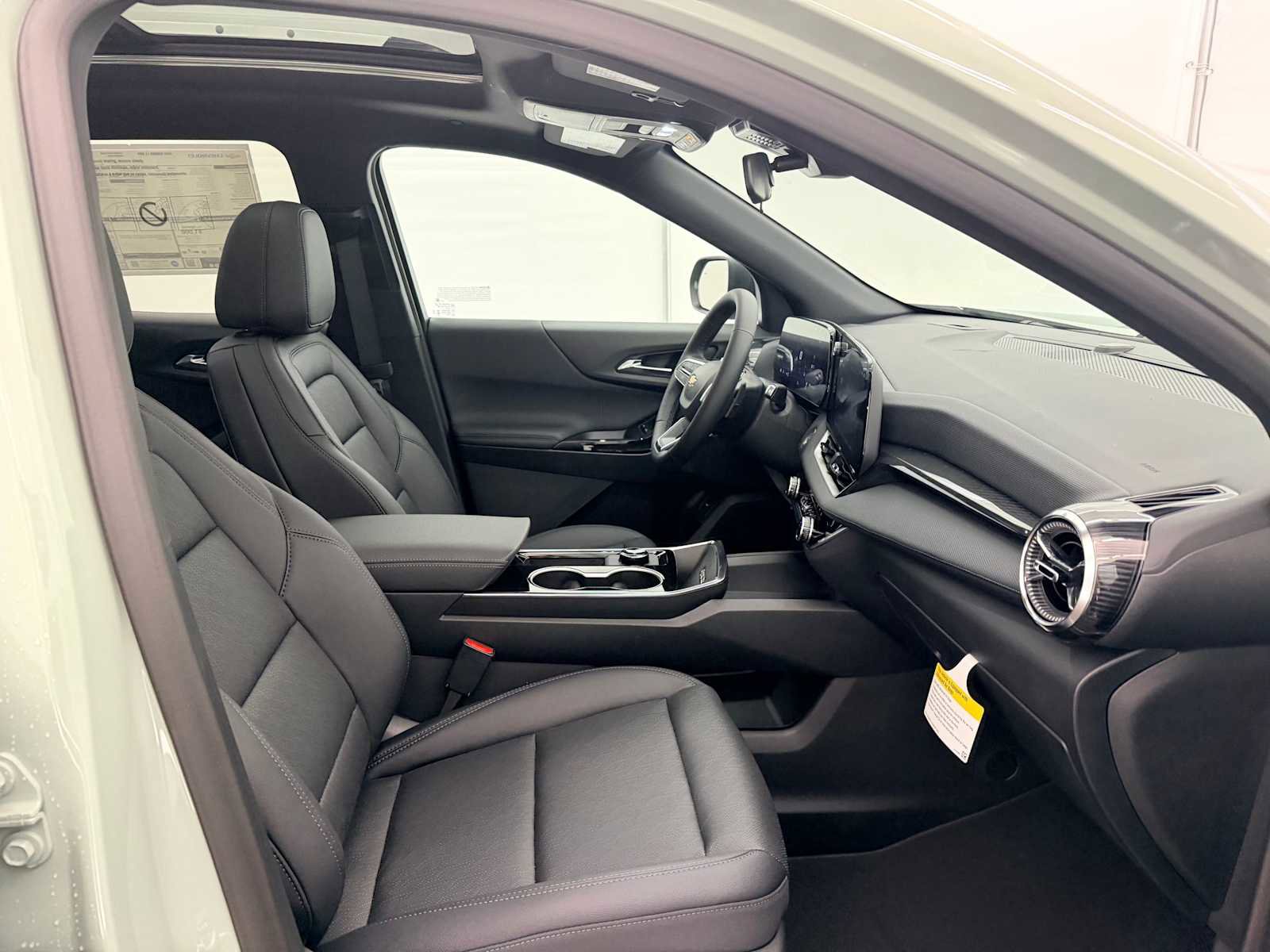 New 2026 Chevrolet Equinox LT w/ Convenience Package II image 22