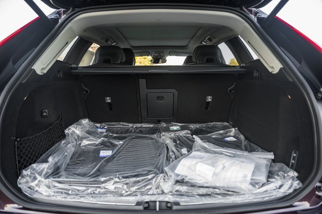 New 2026 Volvo XC60 B5 Ultra w/ Protection Package Premier image 9