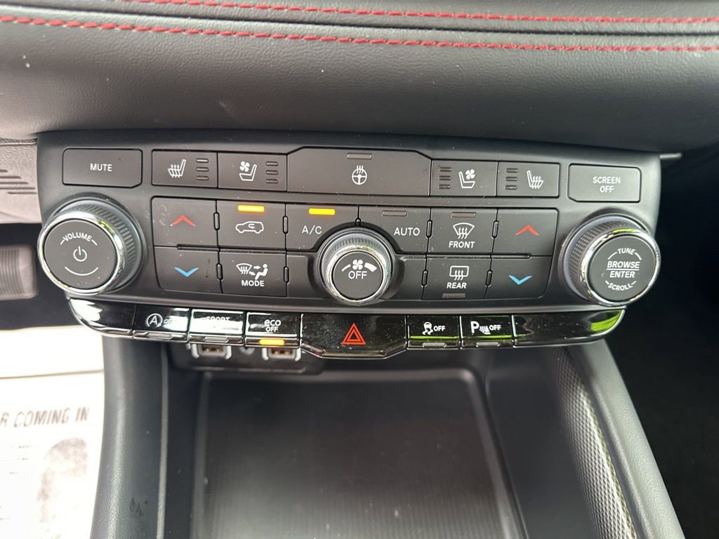 Used 2024 Dodge Durango GT image 21