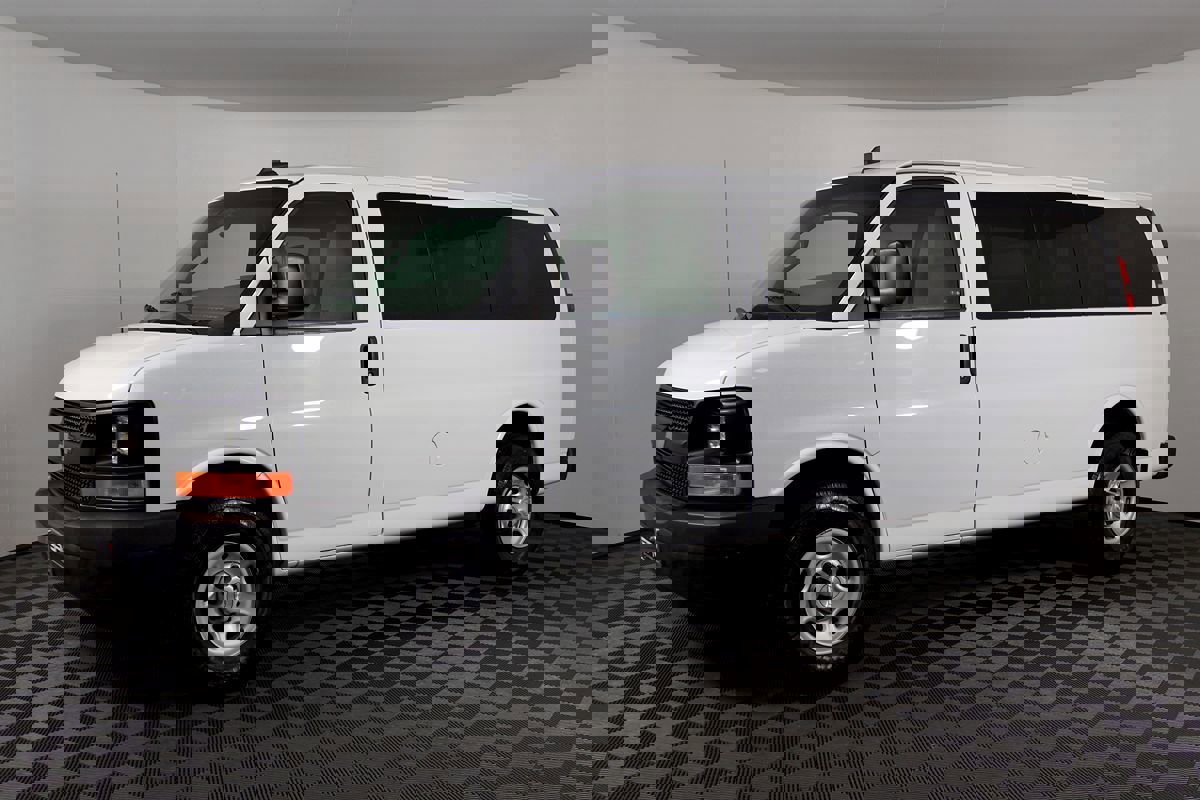 Used 2017 Chevrolet Express 2500 LS RWD image 45