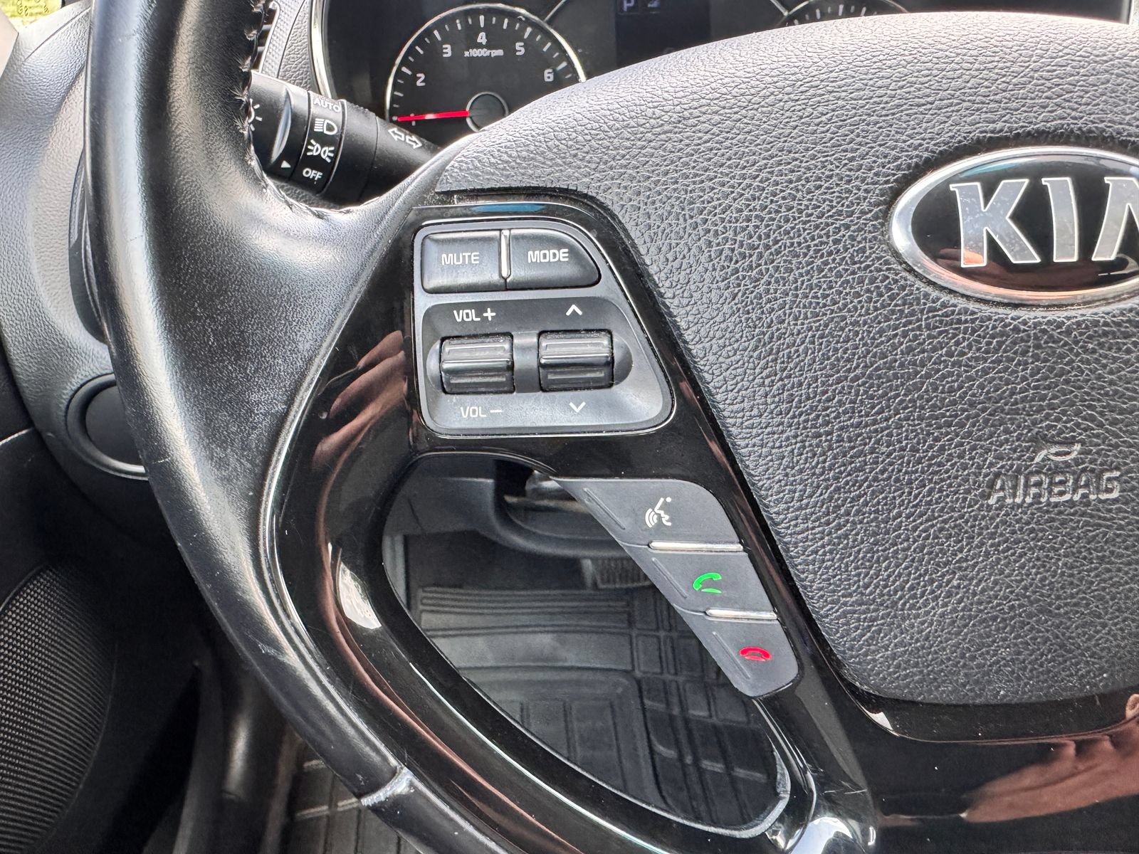 Used 2018 Kia Forte S FWD image 17