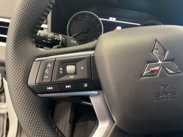 New 2025 Mitsubishi Outlander Trail Edition image 19