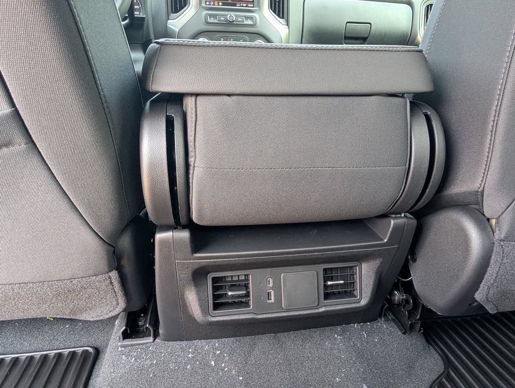New 2026 Chevrolet Silverado 1500 Custom w/ LPO, Dark Essentials Package RWD image 6