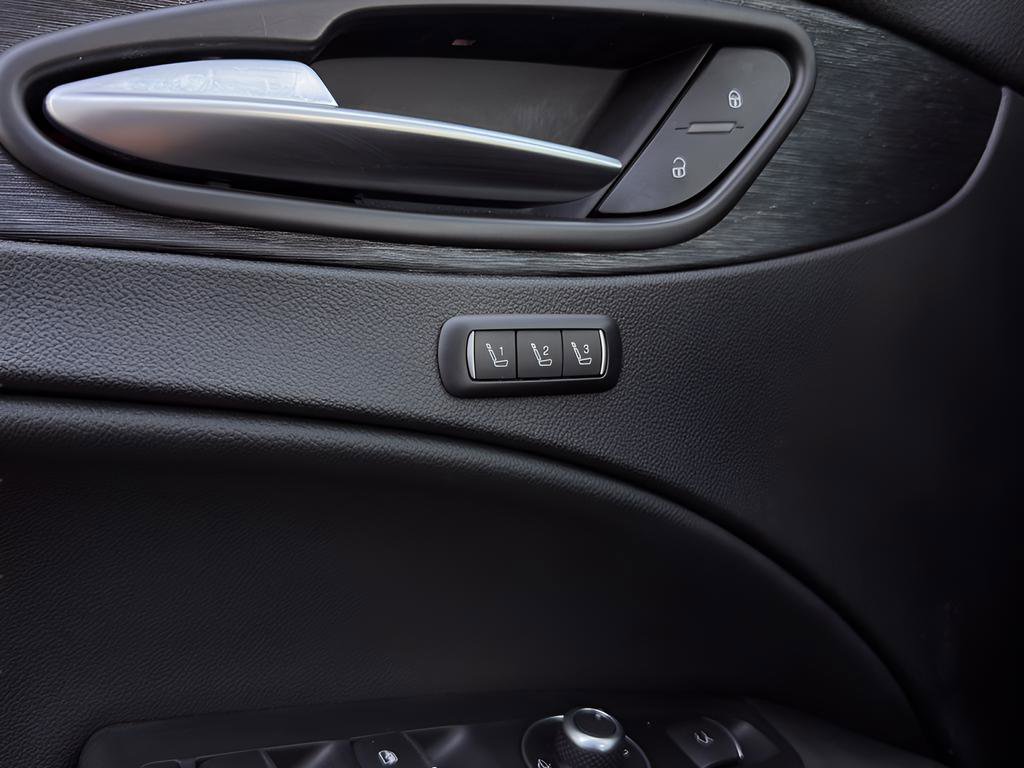 Used 2024 Alfa Romeo Stelvio Sprint image 19