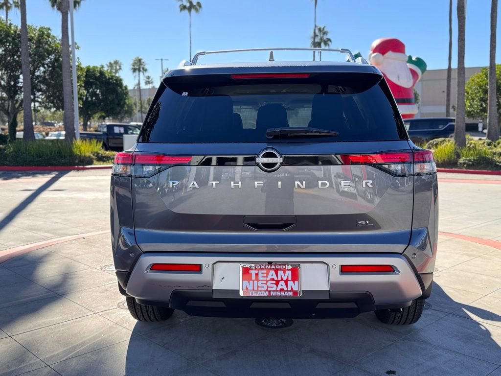 New 2025 Nissan Pathfinder SL image 5