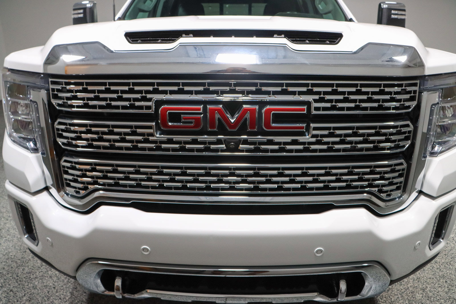 Used 2023 GMC Sierra 2500 Denali w/ Denali Ultimate Package image 4
