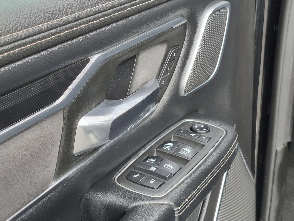 Used 2021 RAM 1500 Laramie AWD/4WD image 28