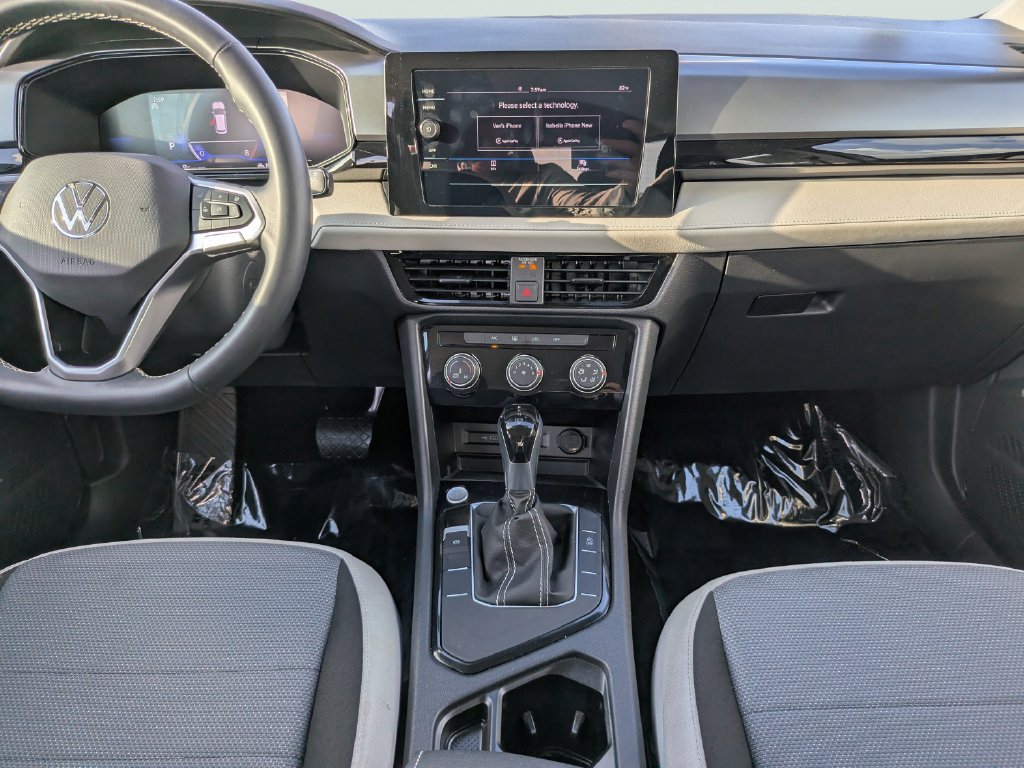 Certified 2025 Volkswagen Taos S FWD image 12