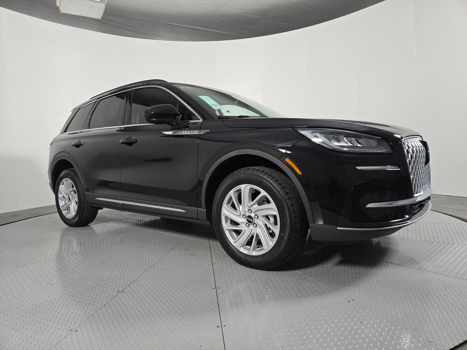 New 2026 Lincoln Corsair Premiere image 2