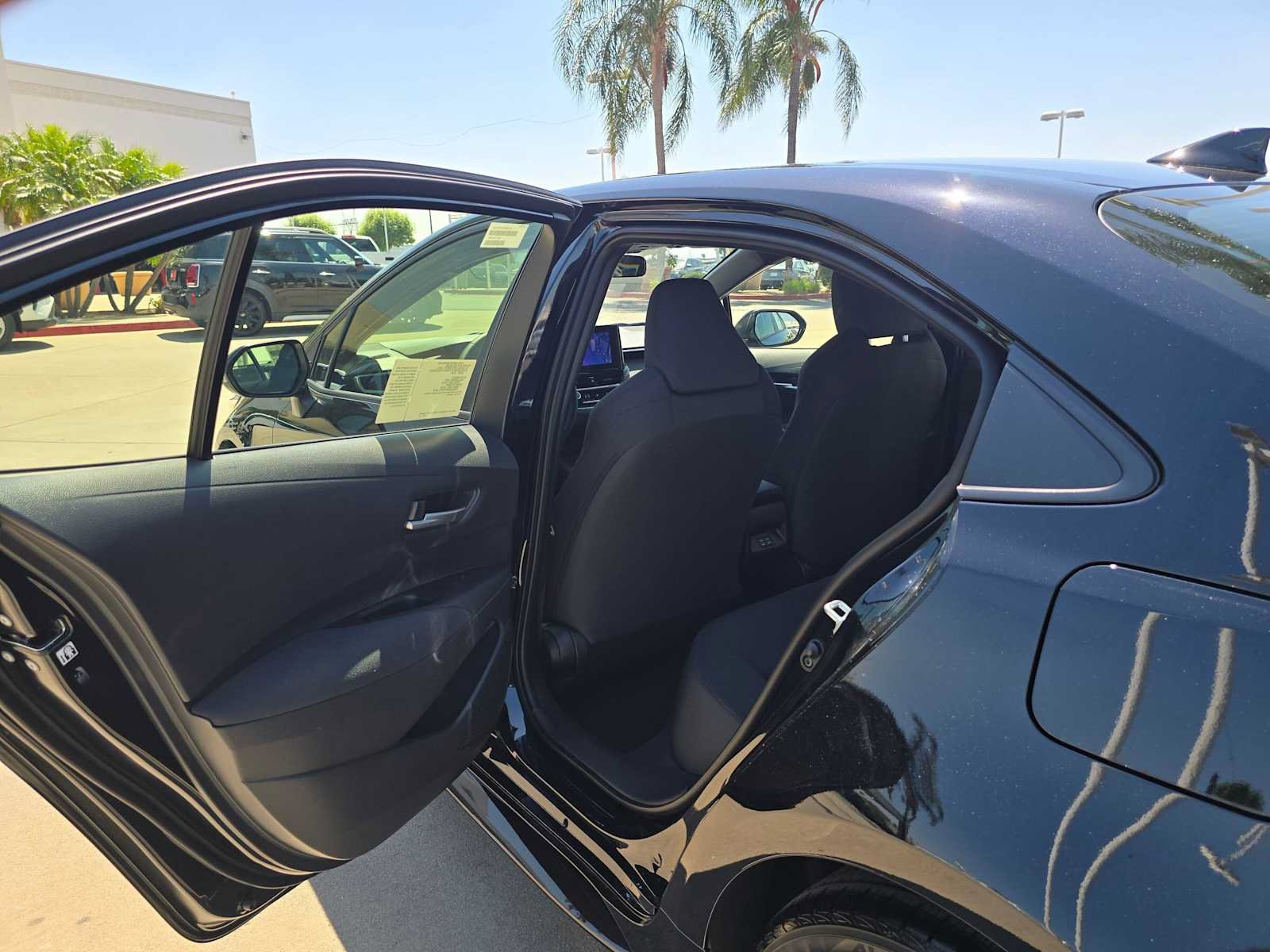 Used 2026 Toyota Corolla SE w/ Carpet Mat Package (TMS) FWD image 15